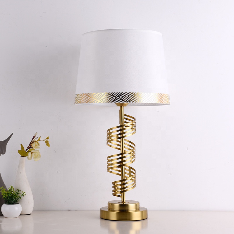 &c Altın Metal Spiral Tabanlı  - Geometric Lamp Shade incelemesi ve fiyatı